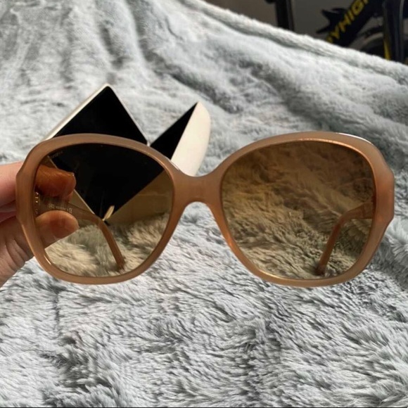 Versace Tan Sunglasses - Picture 1 of 3